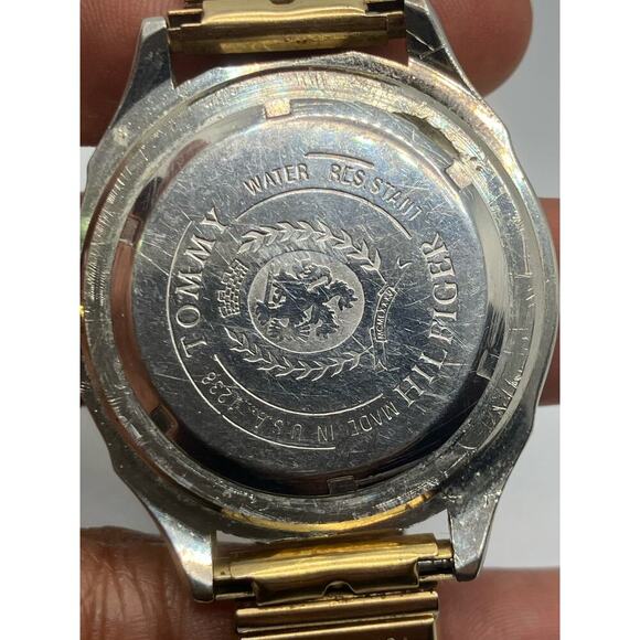Tommy Hilfiger Mood Watch Vintage Mens,Water Resis, Gold Silver Tone NEW Battery - Picture 5 of 10